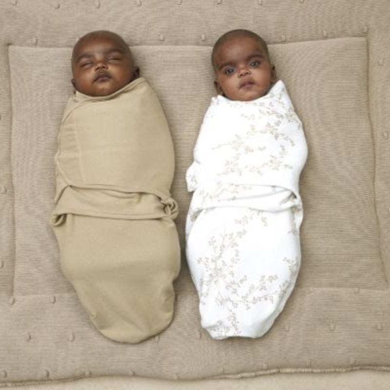 PAck de 2 swaddles ajustáveis bege da Meyco Baby 2