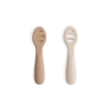 Primeira Colher Natural Shifting Sand da Mushie 1